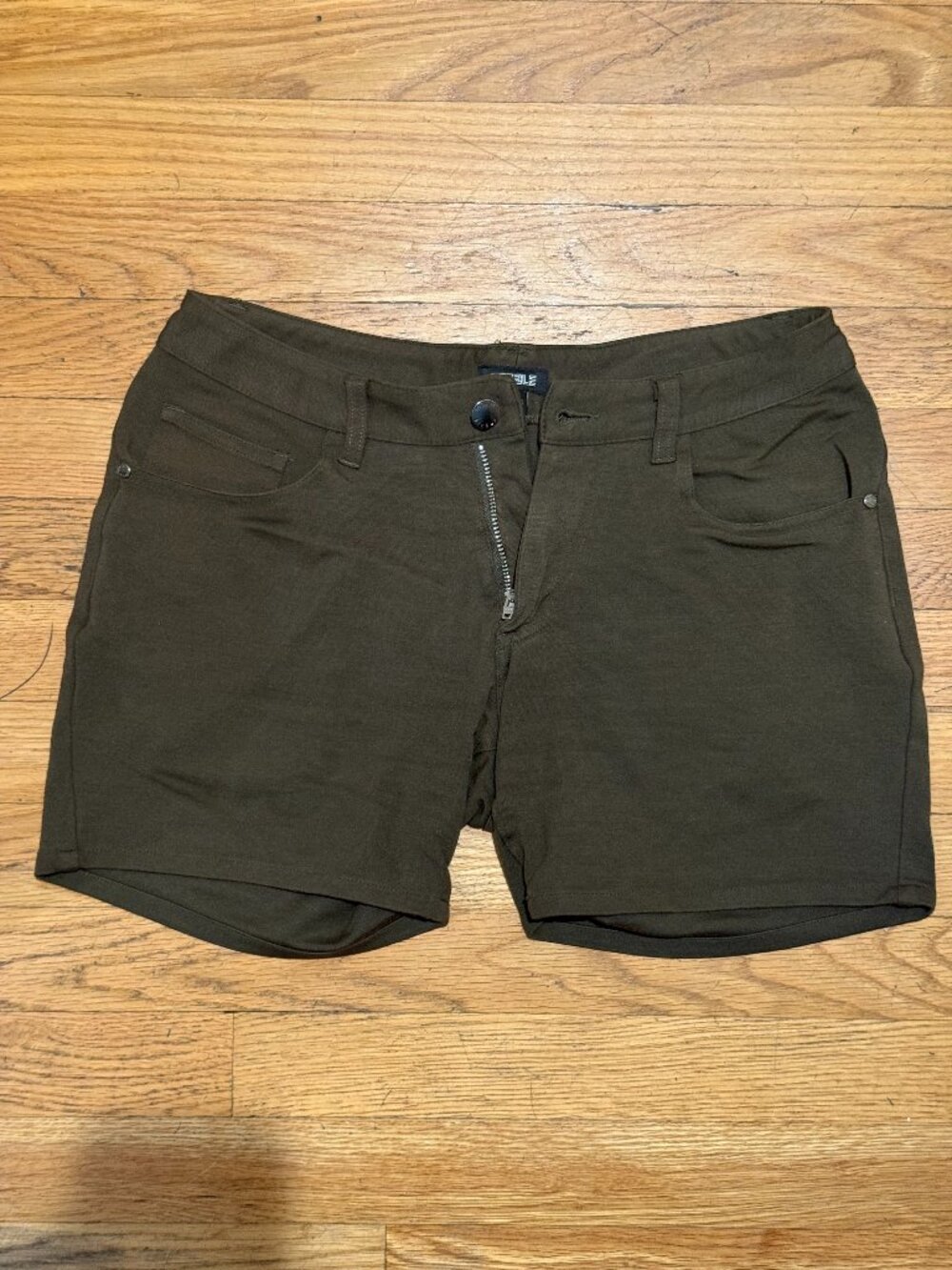 St33le army green shorts